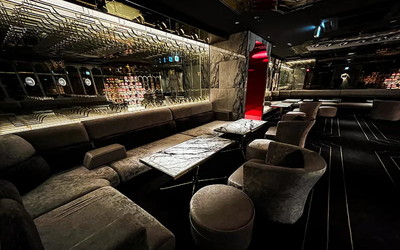 club bisser/ビゼの店内2